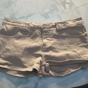 kaki women shorts